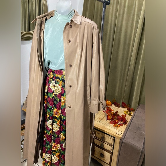 London Fog Trench Coat - Picture 2 of 12